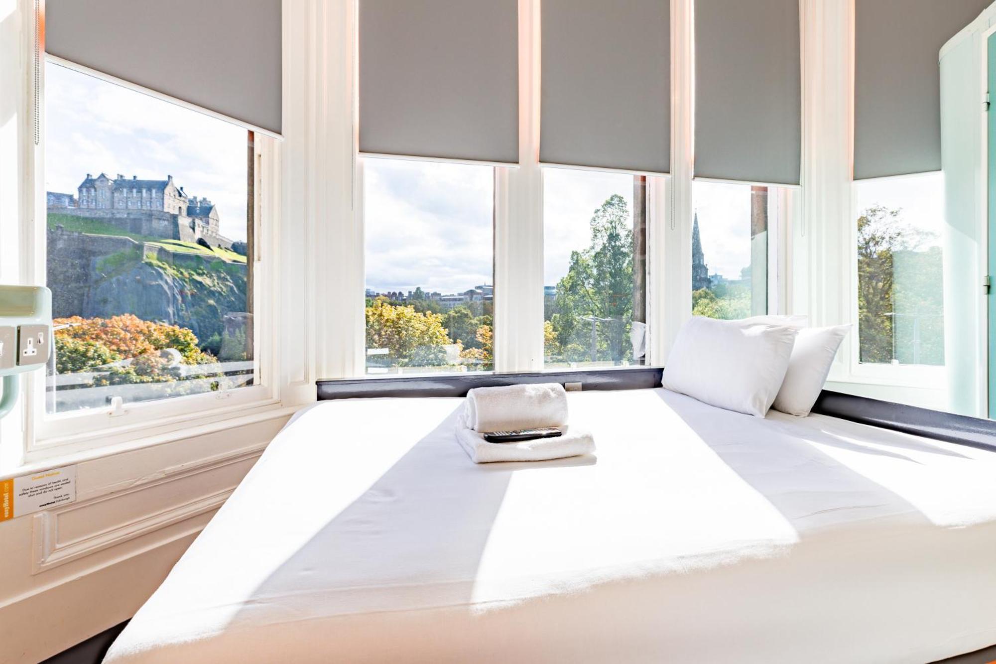 อีซีโฮเต็ล เอดินเบอระ Hotel เอดินบะระ ภายนอก รูปภาพ